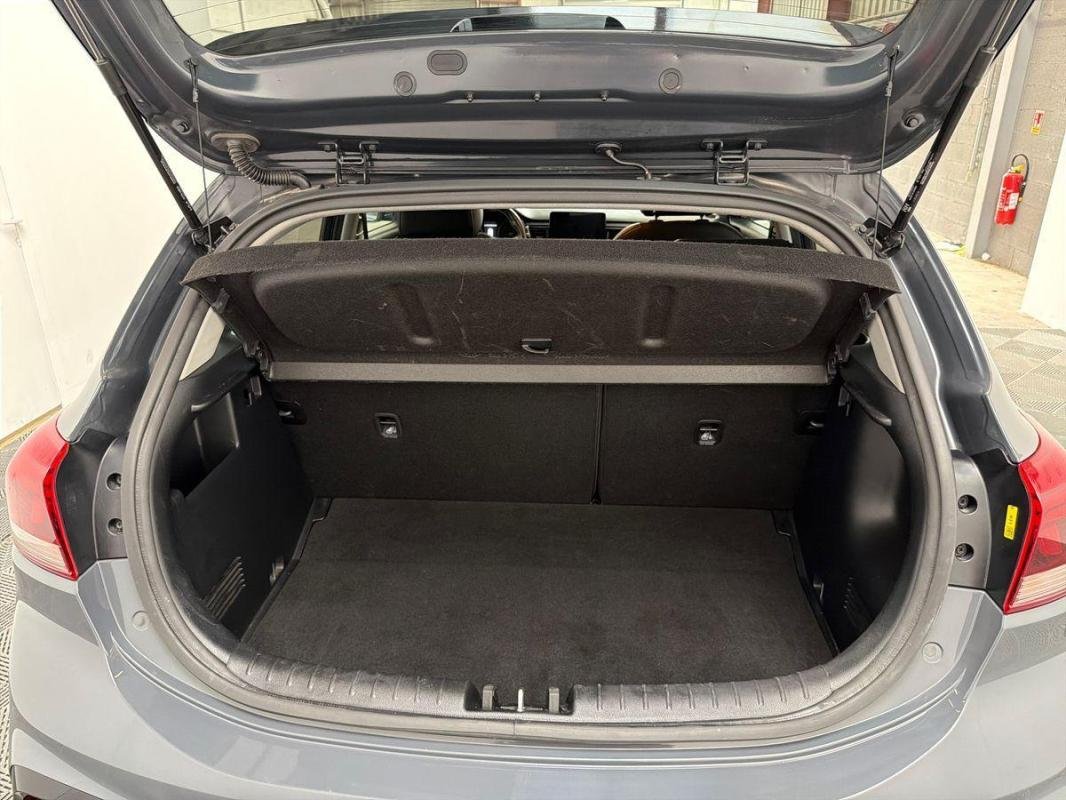 Kia Rio - Photo 31