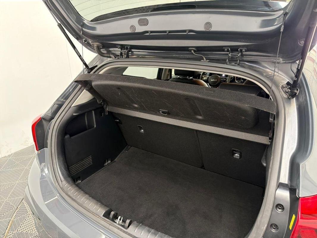 Kia Rio - Photo 32