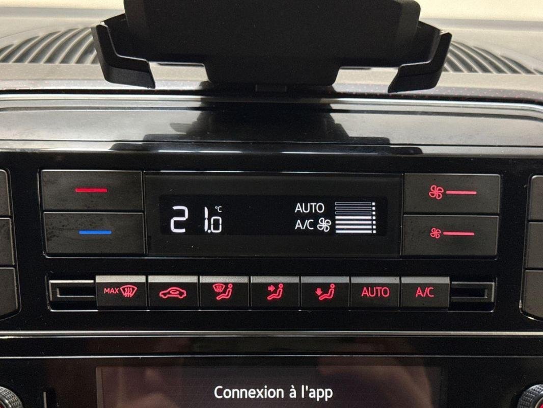 Volkswagen Up! - Photo 19