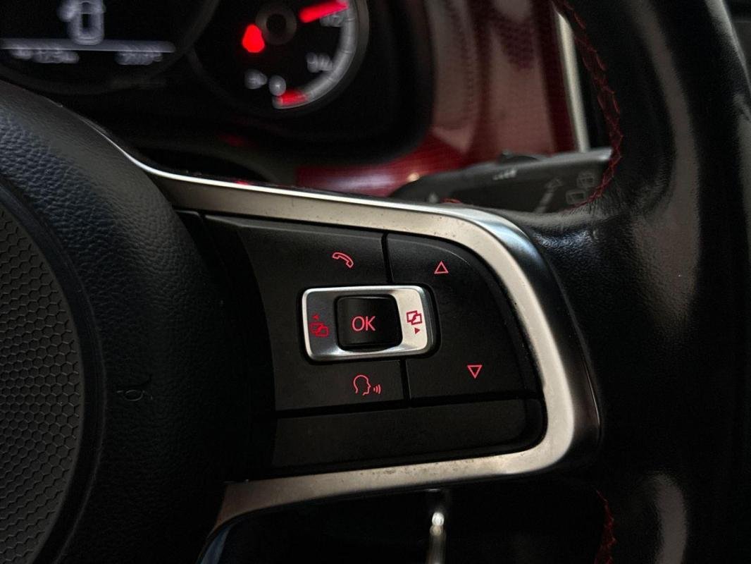 Volkswagen Up! - Photo 20