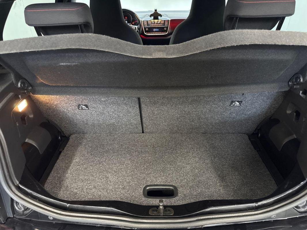 Volkswagen Up! - Photo 31