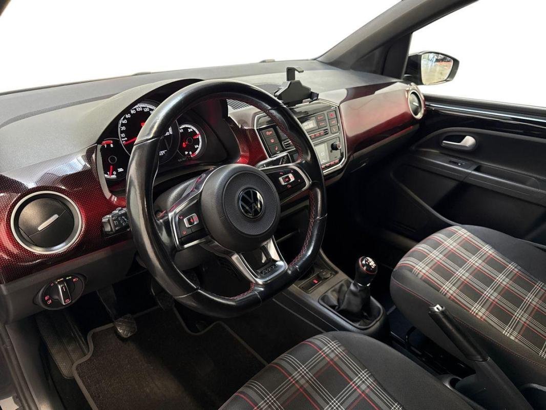 Volkswagen Up! - Photo 9
