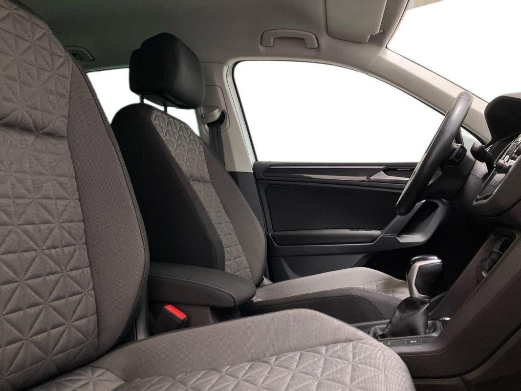 Volkswagen Tiguan - Photo 13