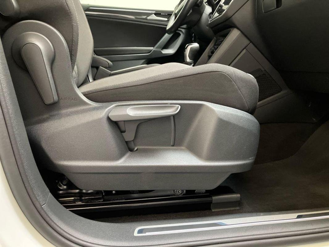 Volkswagen Tiguan - Photo 14
