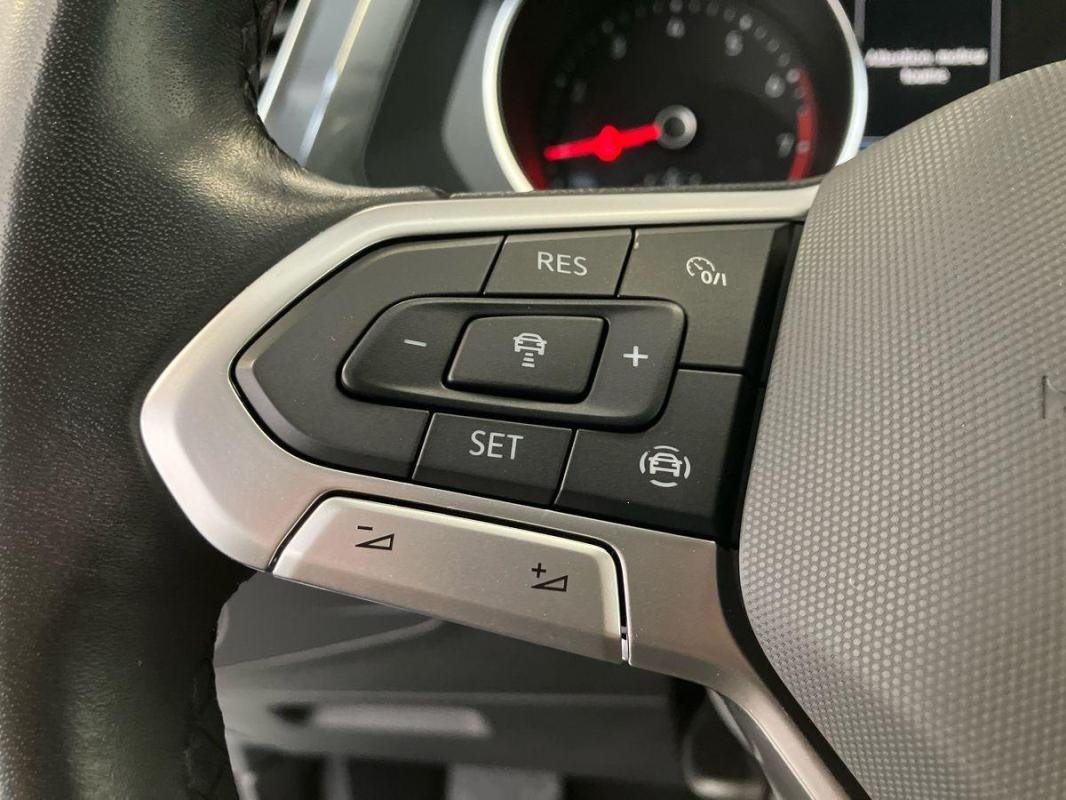 Volkswagen Tiguan - Photo 21