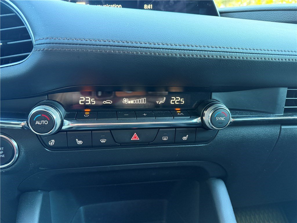 Mazda 3 - Photo 17