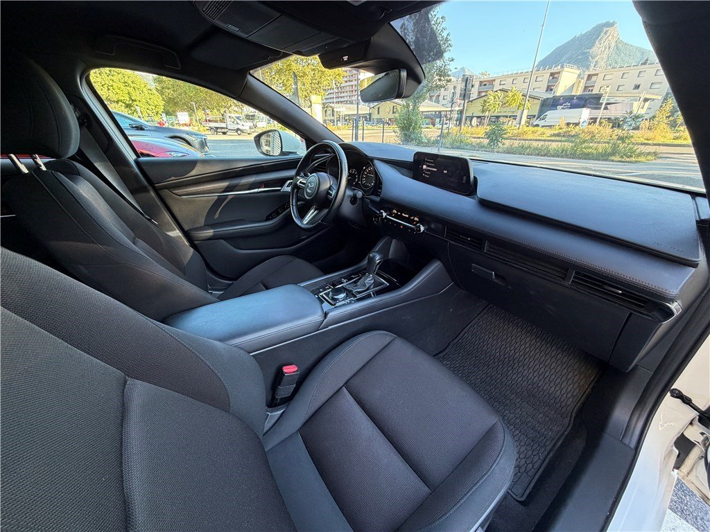Mazda 3 - Photo 9