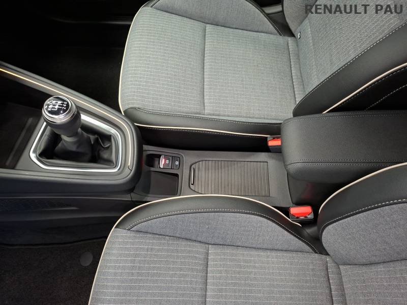Renault Clio - Photo 22