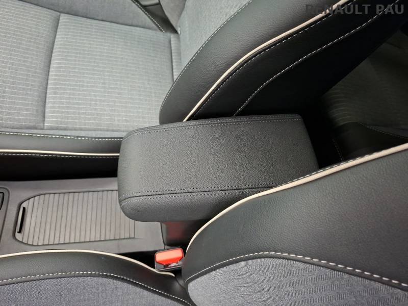 Renault Clio - Photo 23