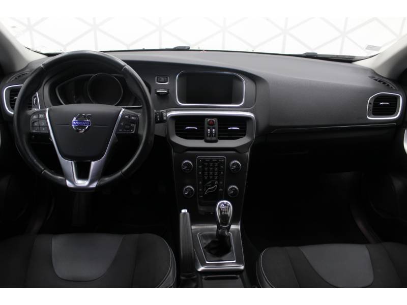 Volvo V40 - Photo 23