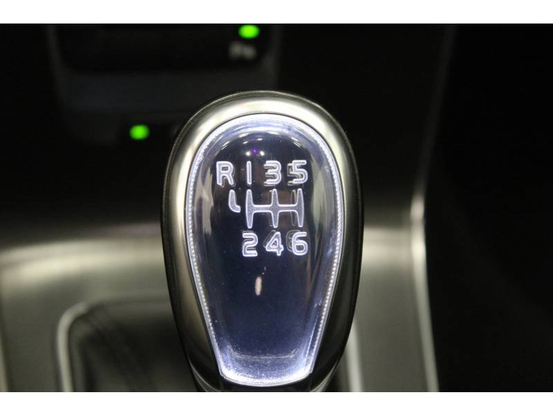 Volvo V40 - Photo 33