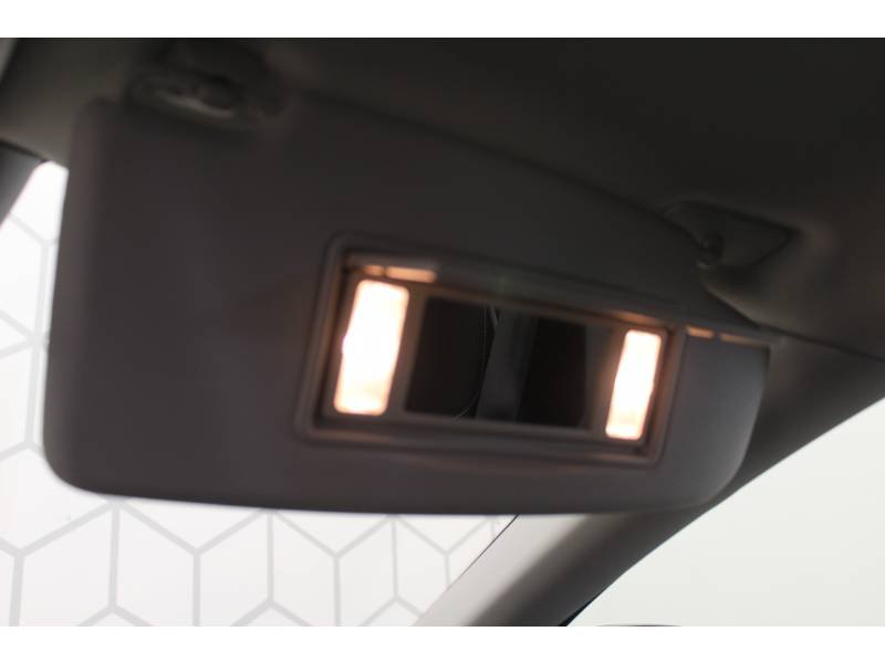 Volvo V40 - Photo 35