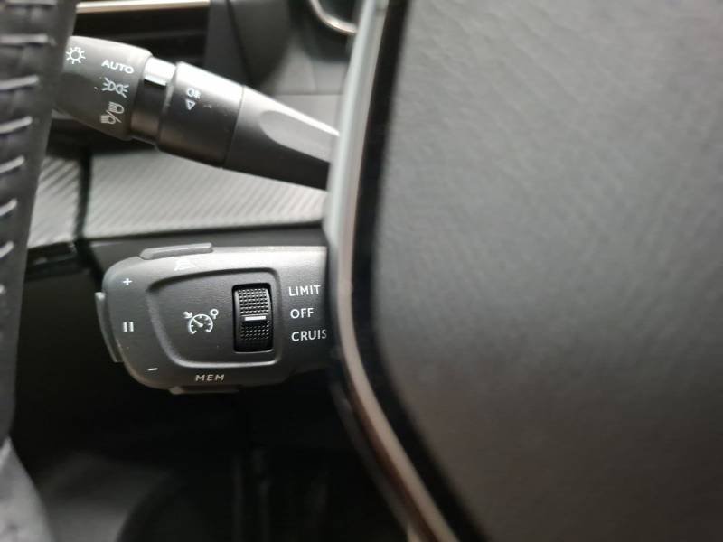 Peugeot 2008 - Photo 18