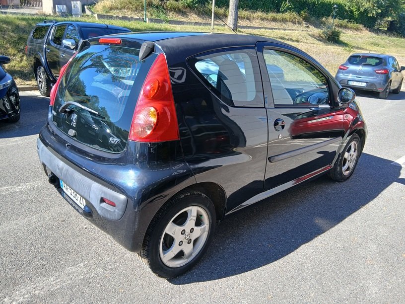 Peugeot 107 - Photo 3