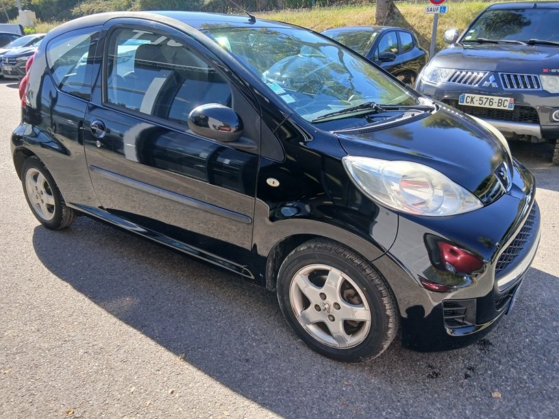 Peugeot 107 - Photo 4