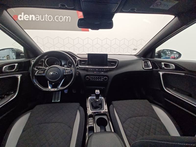 Kia CEED - Photo 12