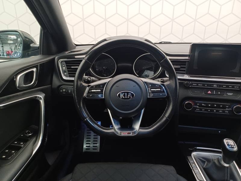 Kia CEED - Photo 13