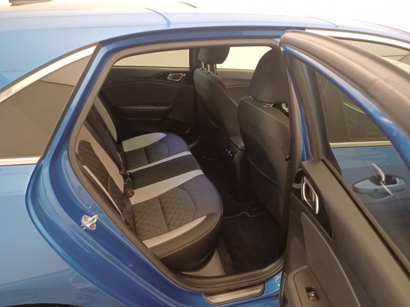 Kia CEED - Photo 15