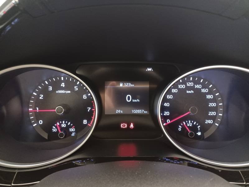 Kia CEED - Photo 24