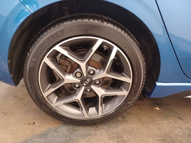 Kia CEED - Photo 9