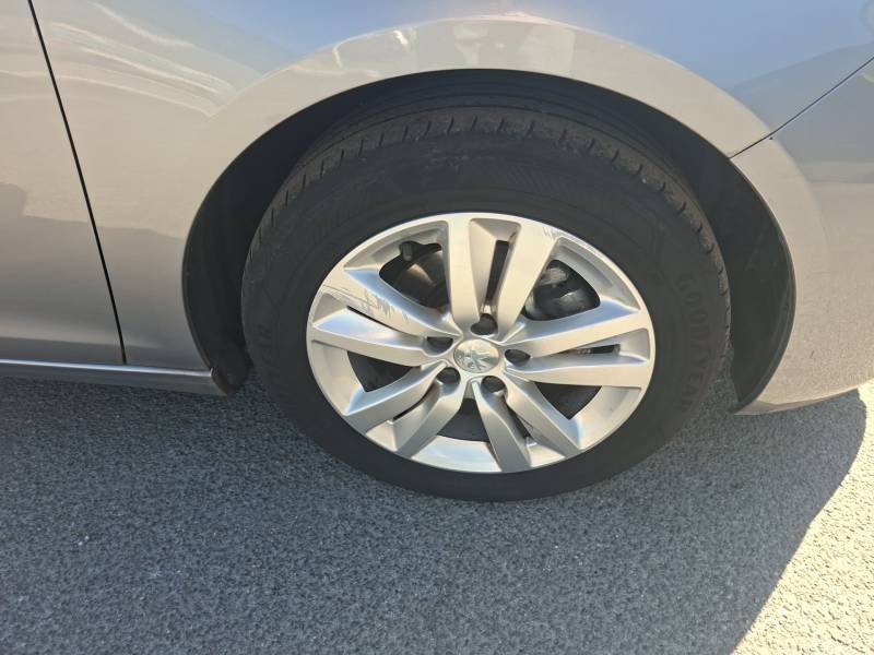 Peugeot 308 - Photo 12