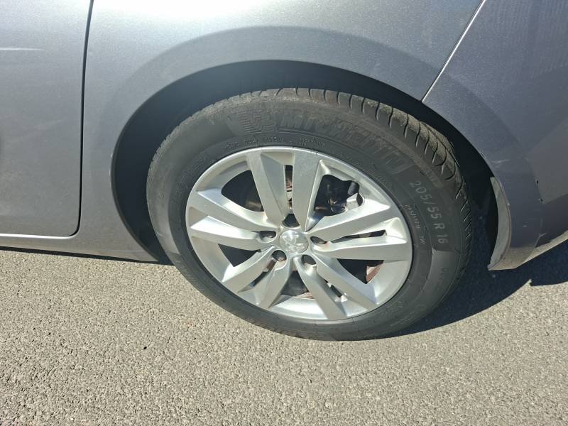 Peugeot 308 - Photo 10