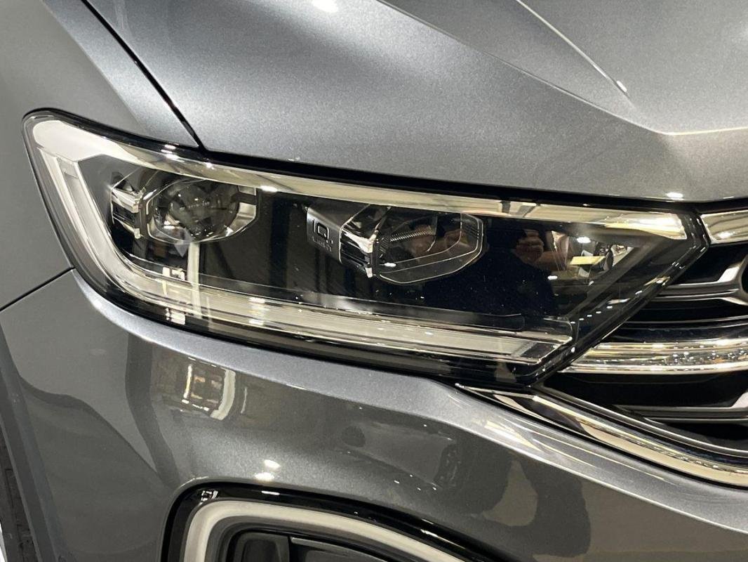 Volkswagen T-Roc - Photo 25
