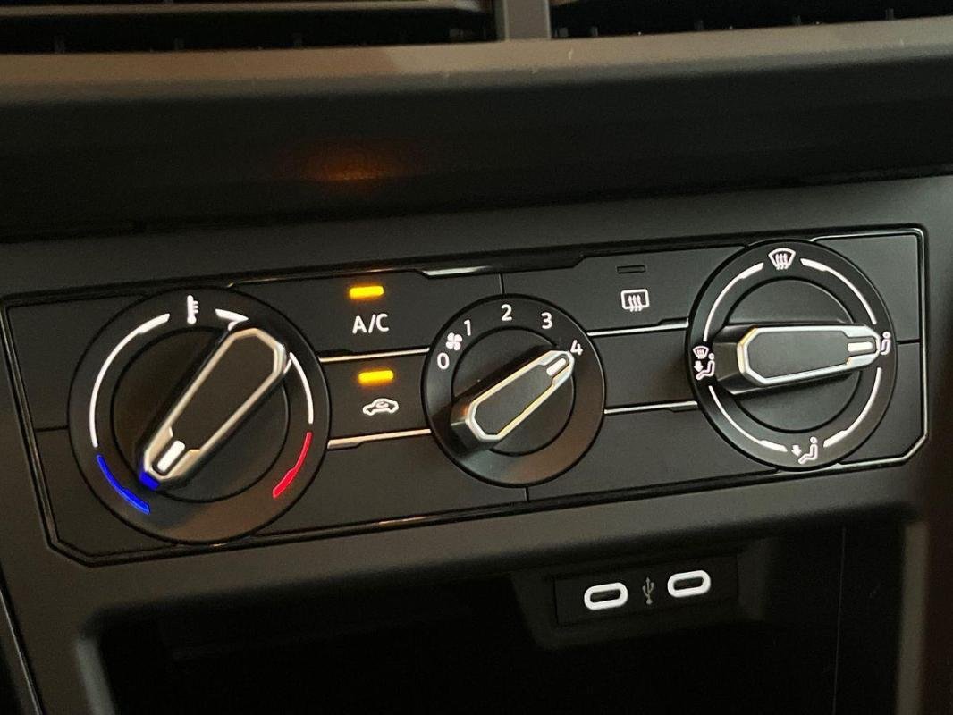 Volkswagen Polo - Photo 19