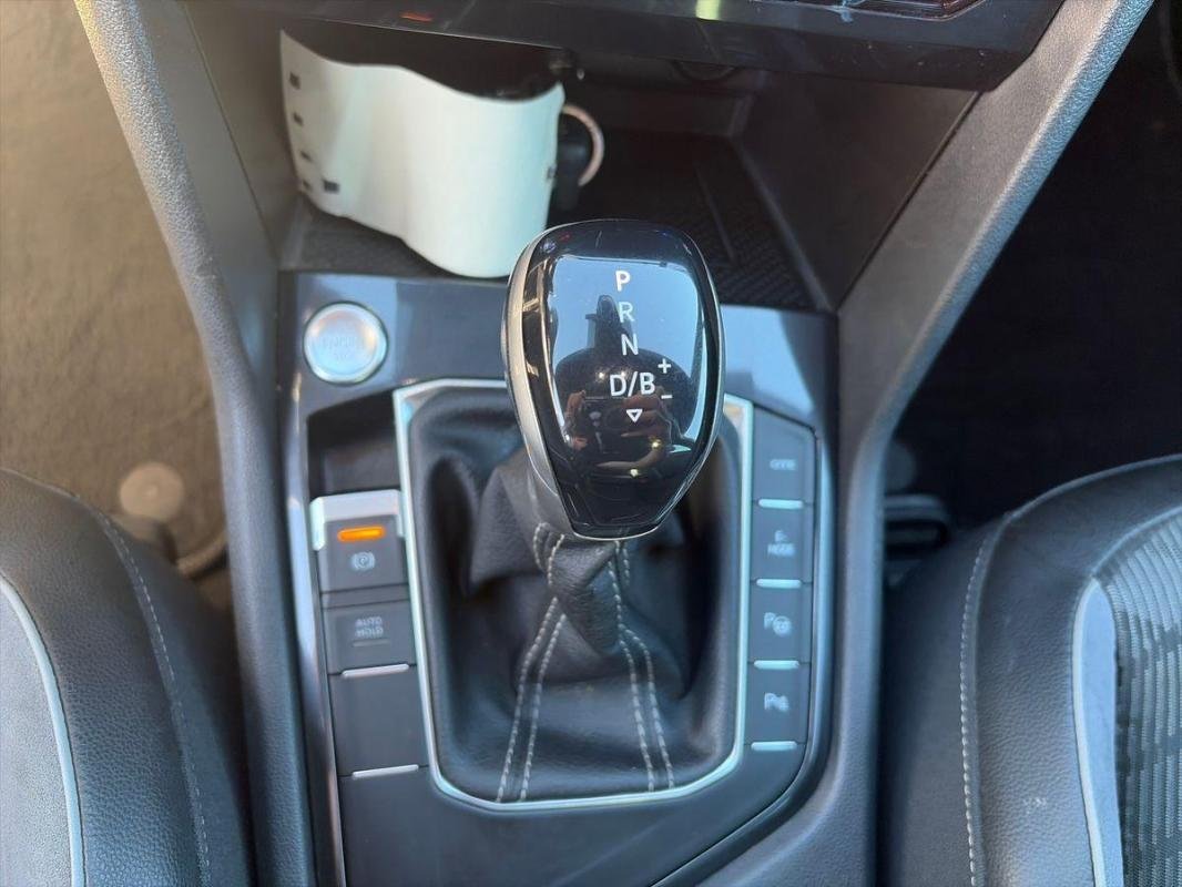 Volkswagen Tiguan - Photo 11
