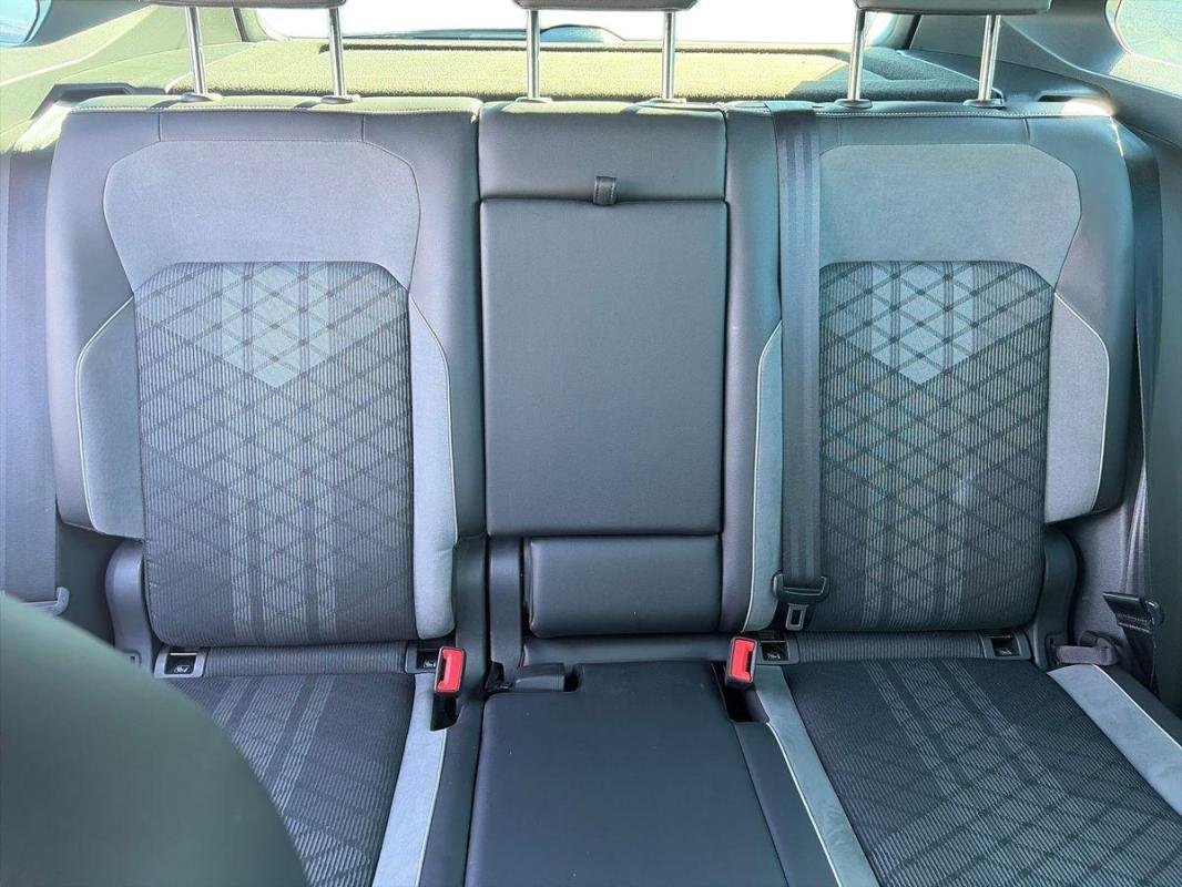 Volkswagen Tiguan - Photo 22