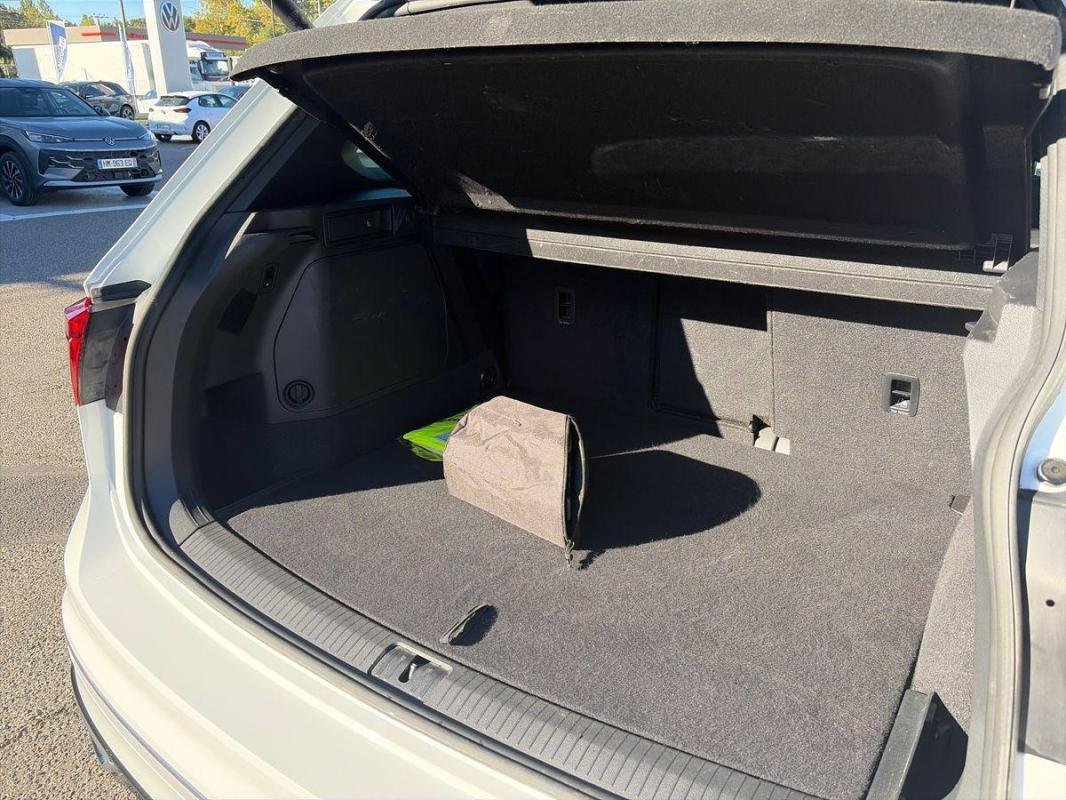 Volkswagen Tiguan - Photo 32