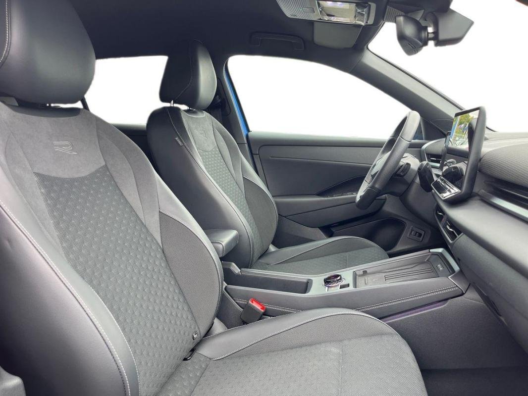 Volkswagen T-Roc - Photo 13