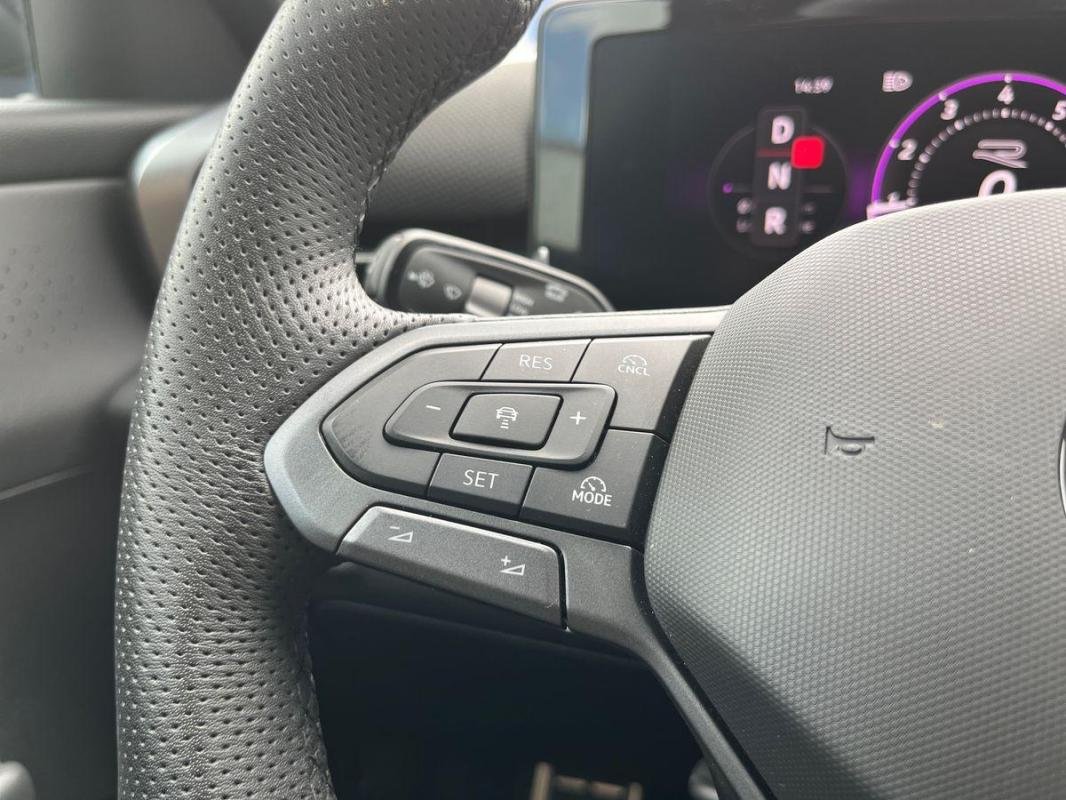Volkswagen T-Roc - Photo 21