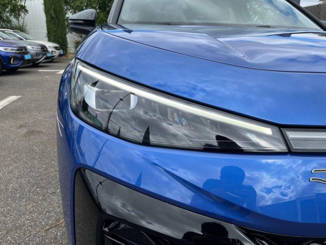Volkswagen T-Roc - Photo 25