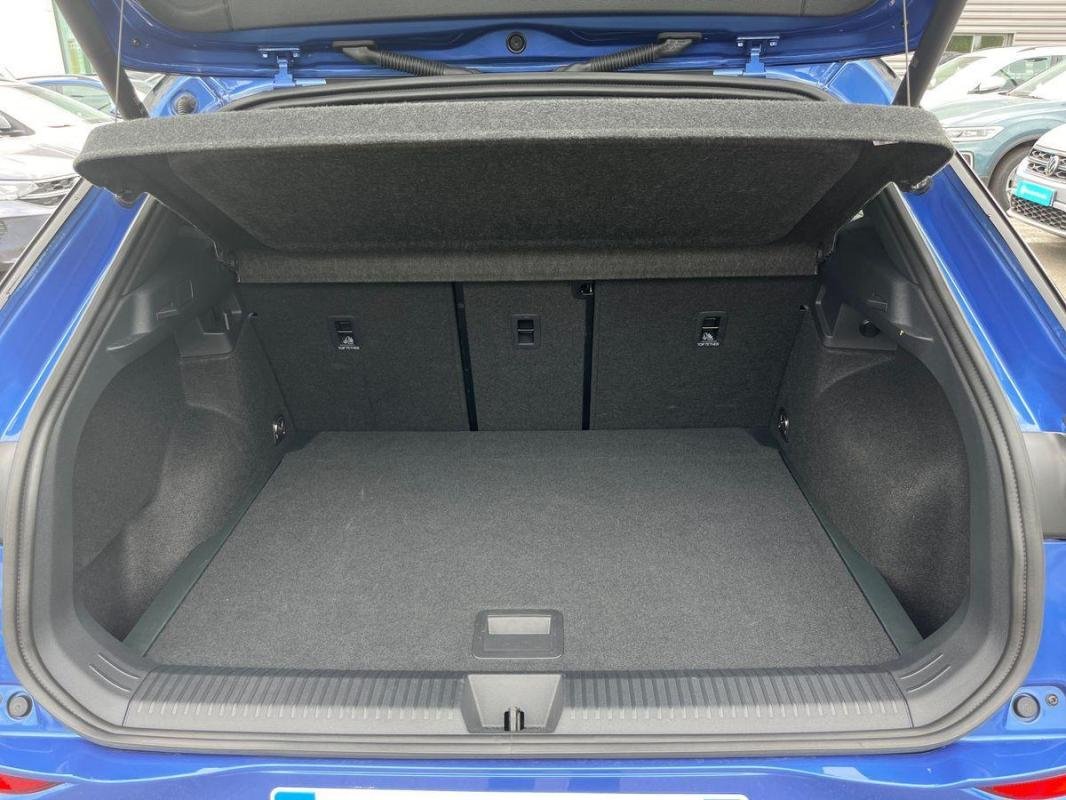 Volkswagen T-Roc - Photo 31