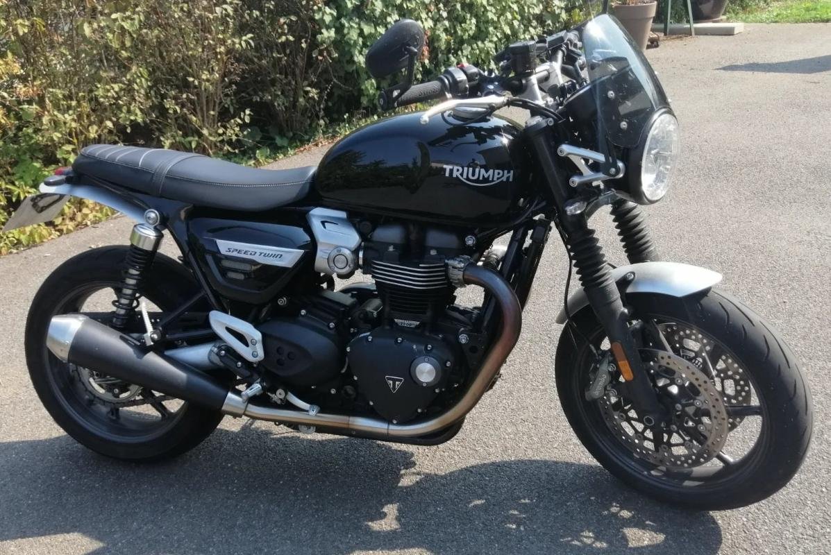 Triumph speed twin
