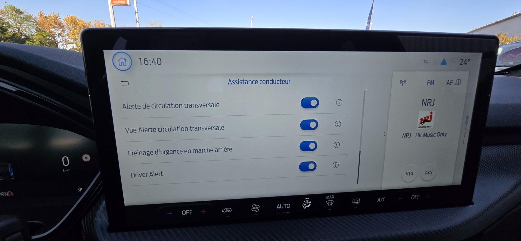 Ford Kuga - Photo 16