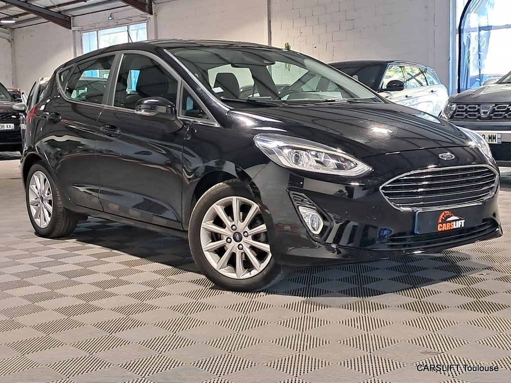 Ford Fiesta - Photo 1