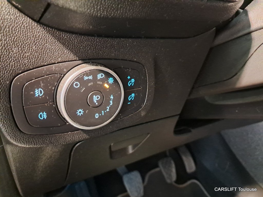 Ford Fiesta - Photo 16
