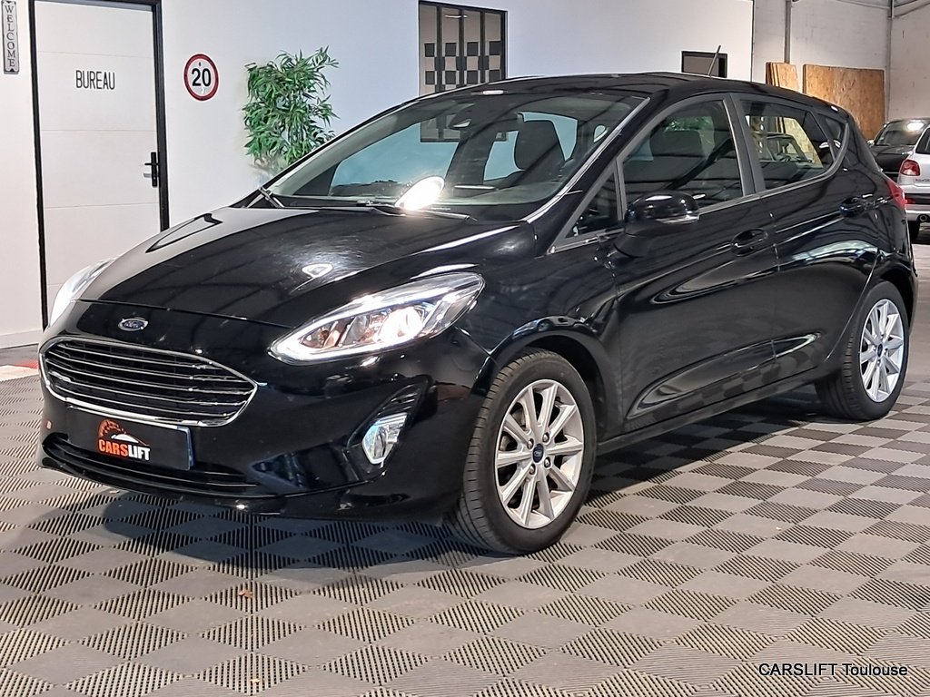 Ford Fiesta - Photo 4