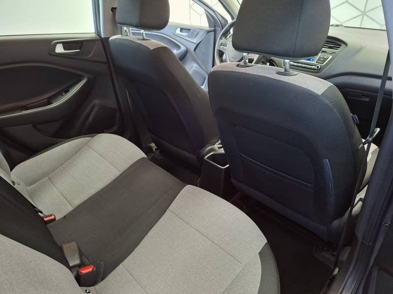 Hyundai i20 - Photo 17