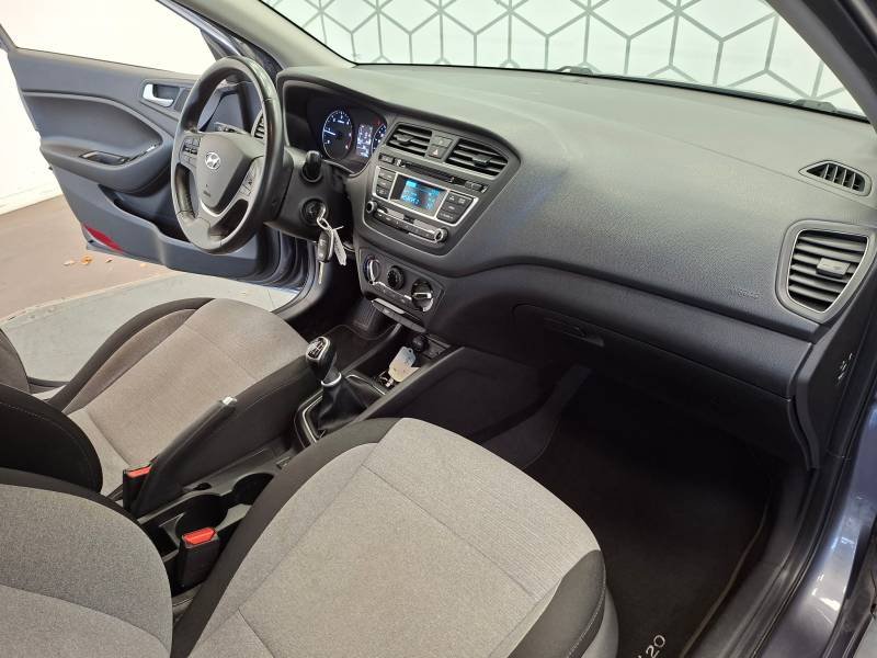 Hyundai i20 - Photo 18