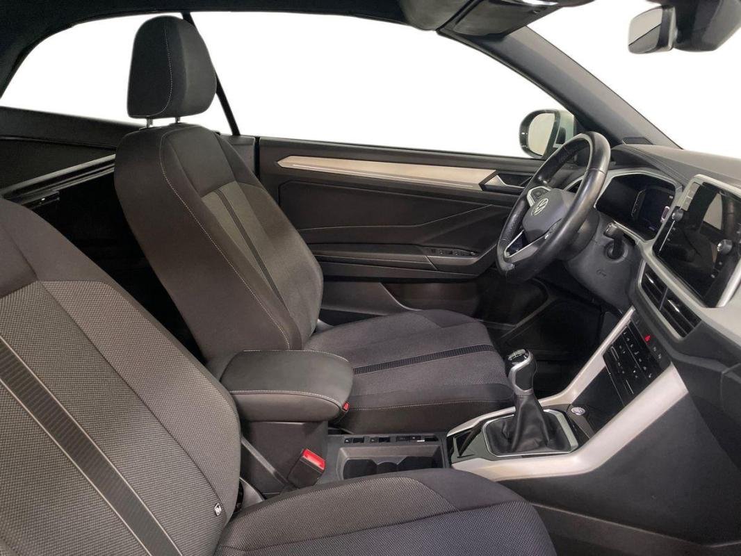Volkswagen T-Roc - Photo 13