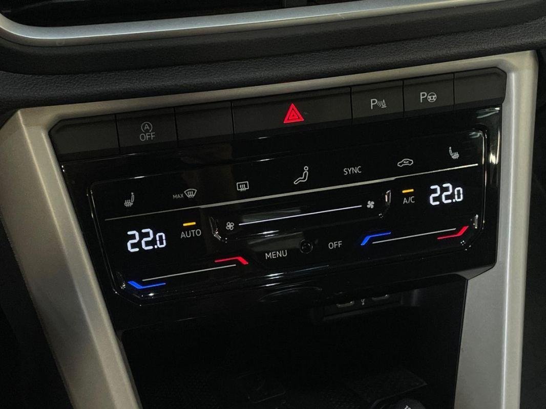 Volkswagen T-Roc - Photo 19