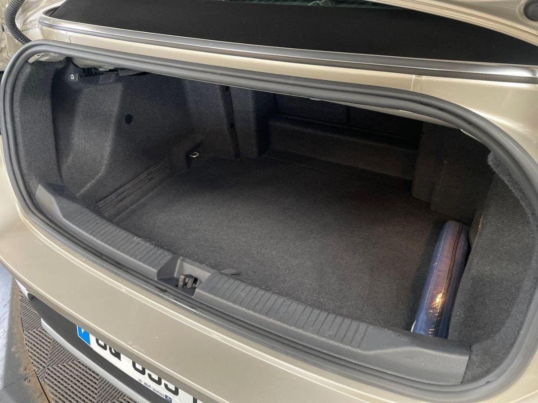 Volkswagen T-Roc - Photo 32