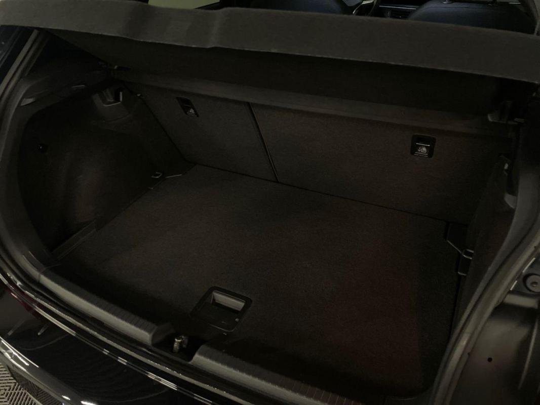 Volkswagen Polo - Photo 32