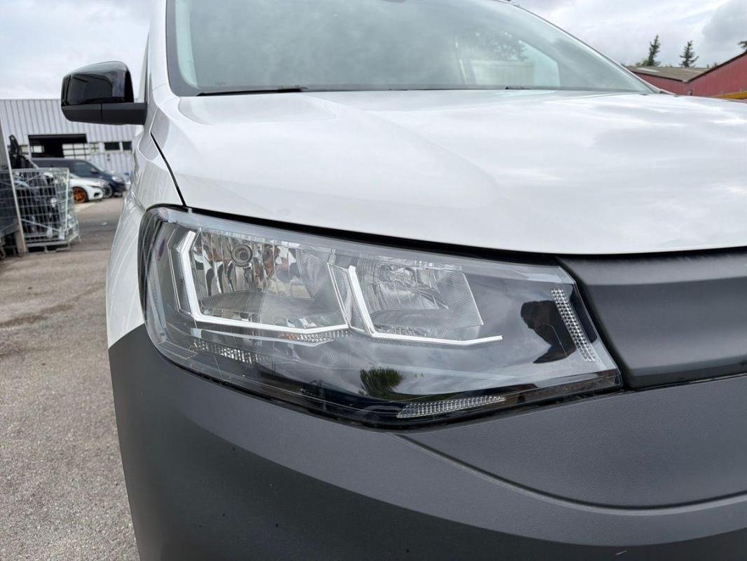 Volkswagen Caddy - Photo 26