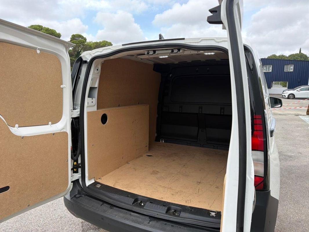 Volkswagen Caddy - Photo 32