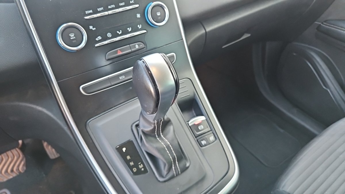 Renault Grand Scénic - Photo 26