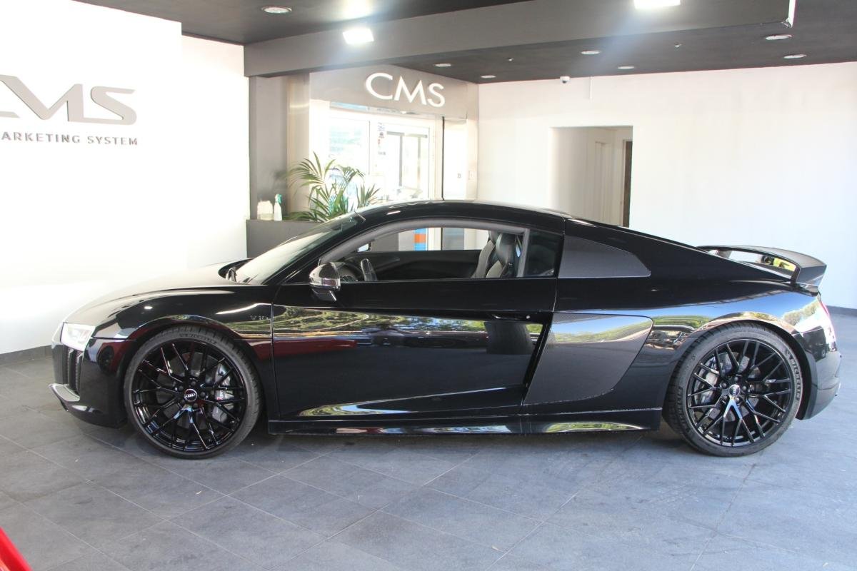 Audi R8 - Photo 11